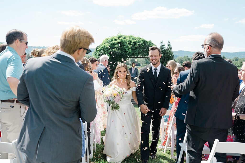 Silverbrook Farm wedding ceremony